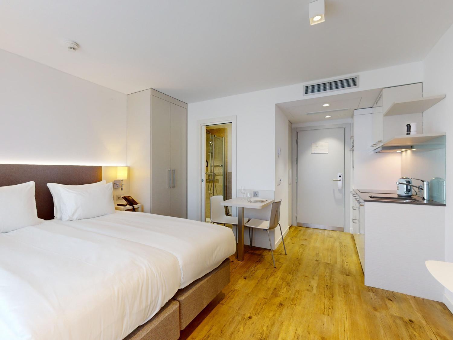 Nonanteneuf Appart Hotel Vevey - Contactless Check-In Room photo
